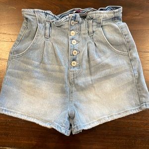 Vintage style high waisted mom shorts